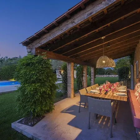 Finca Can Puig Villa *